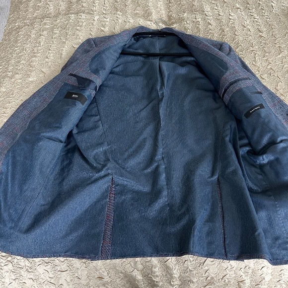 Hugo Boss Sport Jacket, Smokey Blue With Red Window Pane Design - Picture 2 of 2